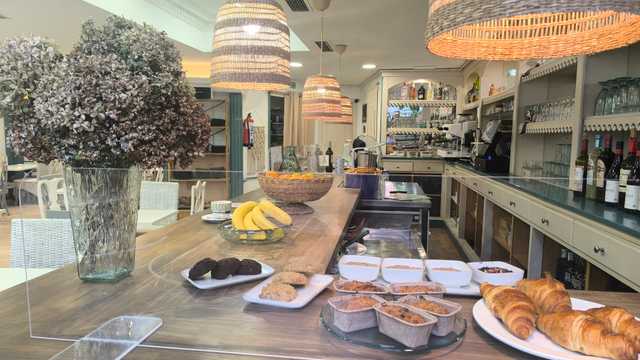 Ayudante de Camarero/a