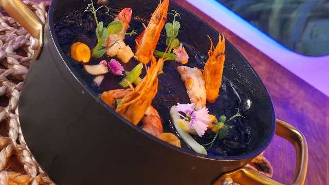 Auxiliar de cocina/Friegaplatos