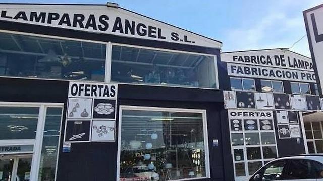 Dependiente/a - Tienda de lámparas
