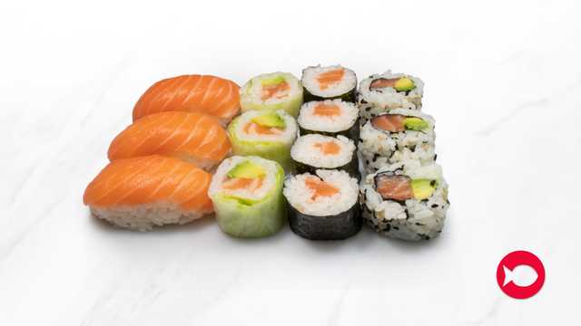 Ayudante de cocina (preparación de sushi)