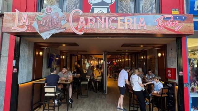 Ayudante de Camarero/a