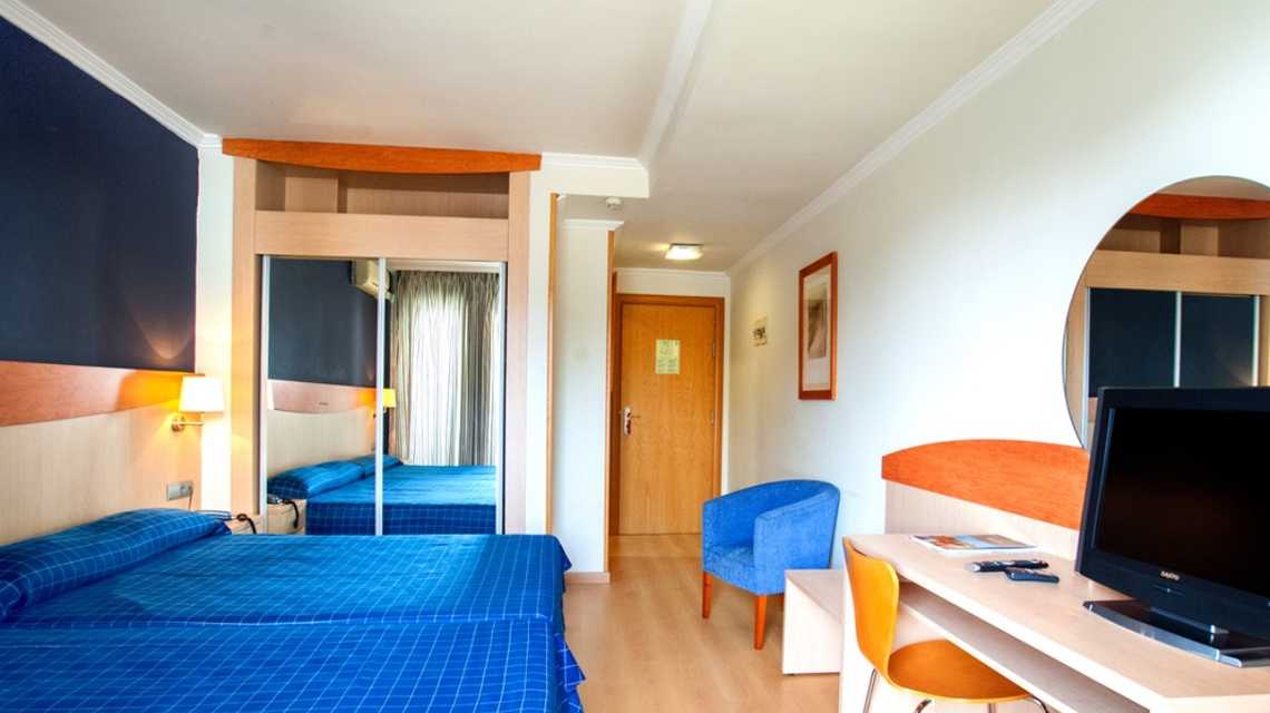 Hotel President cover image