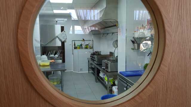 Ayudante/a de Cocina