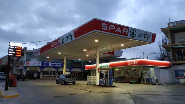 Dependiente gasolinera