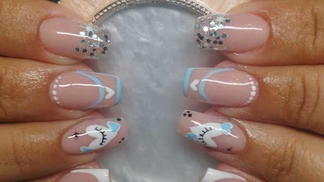 Manicurista y peluquera