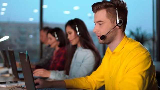 TELEOPERADORES COMERCIALES