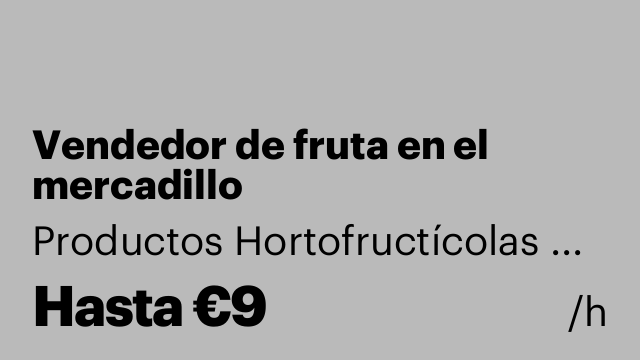 Vendedor de fruta en el mercadillo