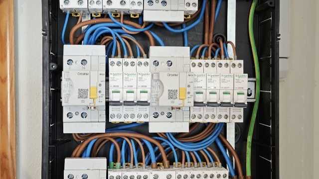 Ayudante/a de Electricista