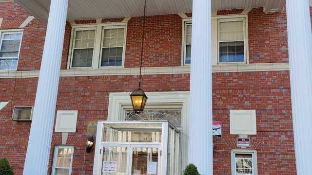 Assisted Living Waitress