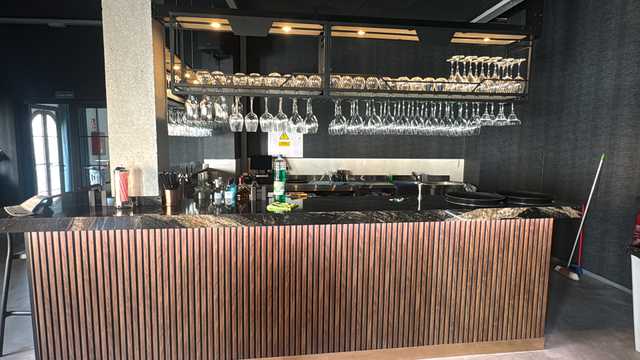 Ayudante de Camarero/a