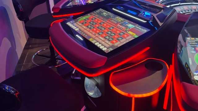 Auxiliar salón de juegos