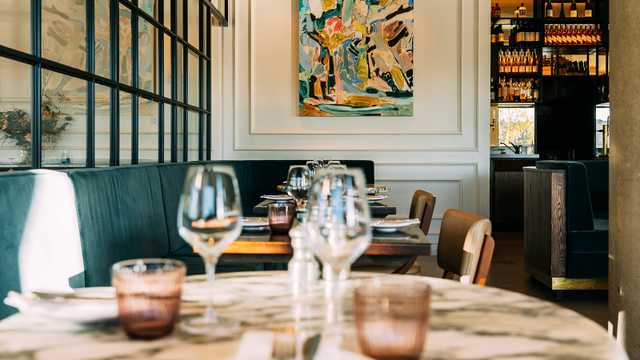 Head Waiter / Waitress