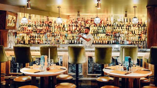 Demi barman (H/F)
