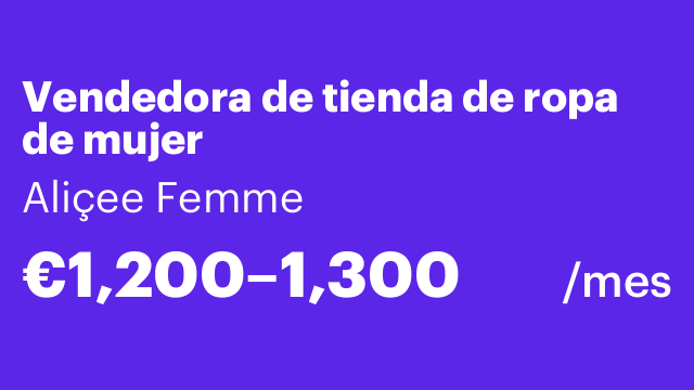 Vendedora de tienda de ropa de mujer