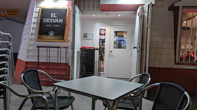Camarero/a