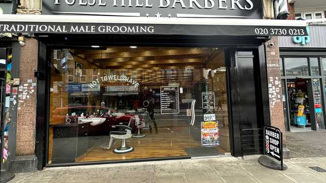 Barber / Hairdresser