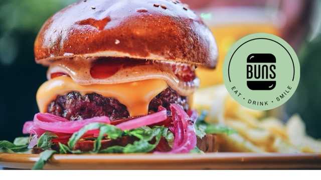 Bartenders / Waiters & Waitress