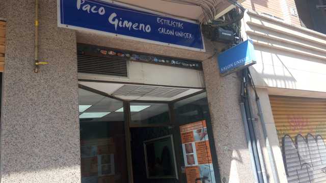 Oficial de Peluquería