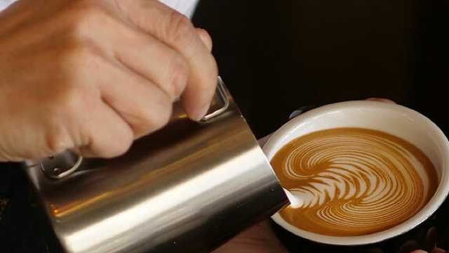 Barista/Waiter @ Elvis’s Bistro