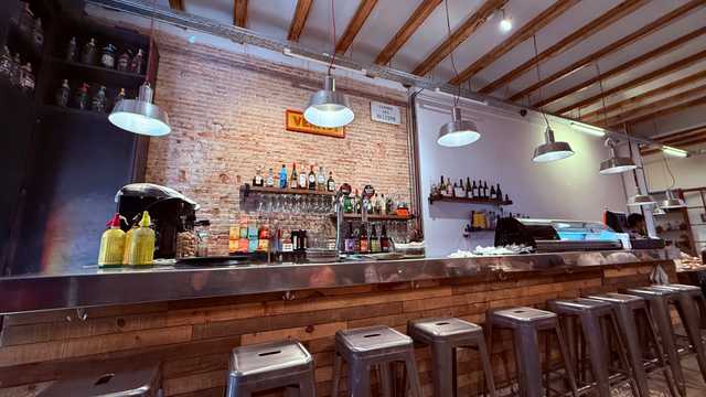 Ayudante/a de Cocina y Friegaplatos