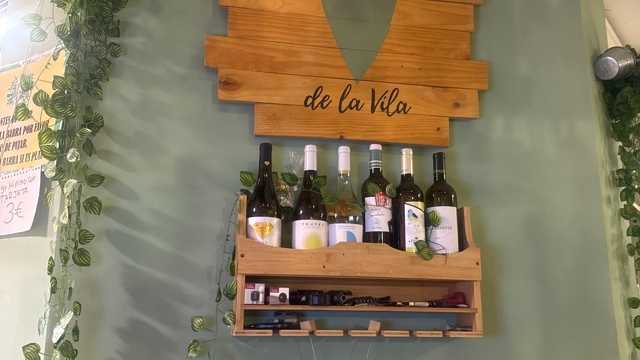 Camarero de barra y terraza