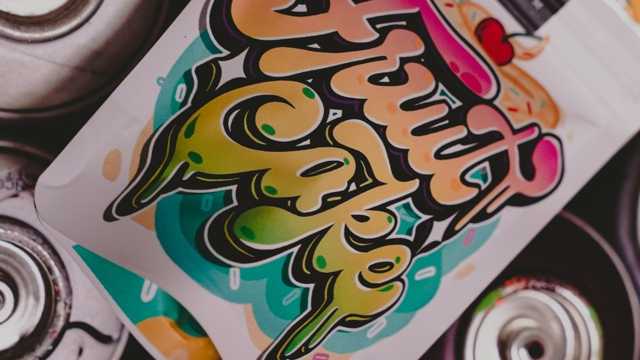 Community & Brand Manager + Atención al Cliente