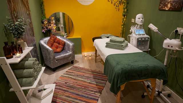 Massage Therapist / Beauty Therapist — Freelance