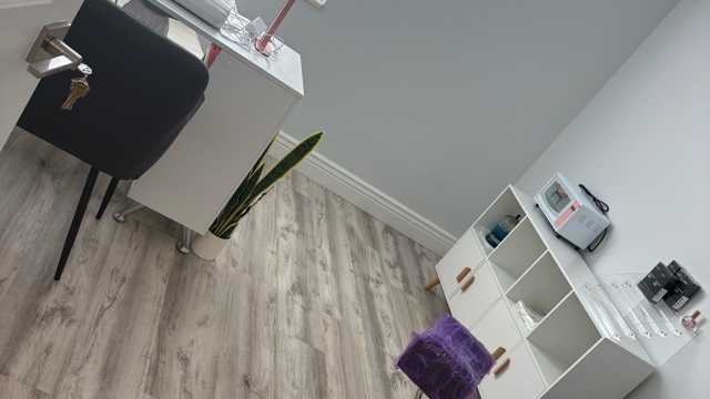 Solicitamos Técnico en Uñas