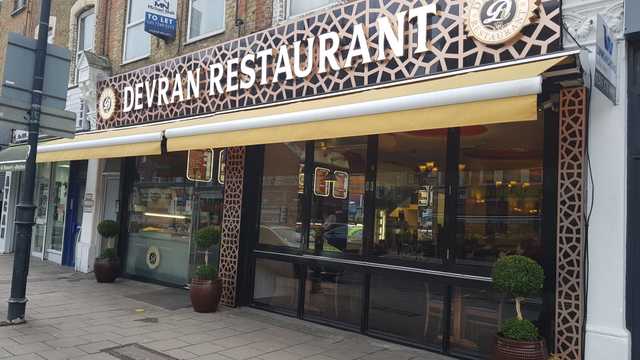 Runner and Waiter / Waitress