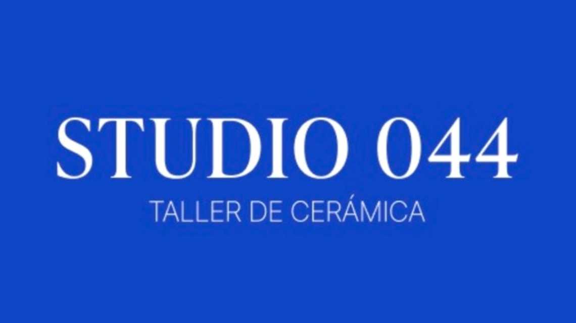 Studio taller de cerámica  cover image