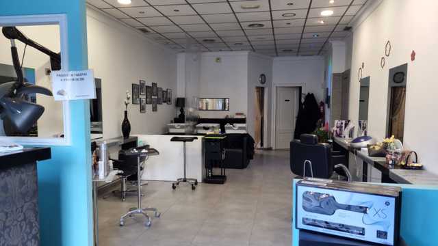 Oficial de Peluquería