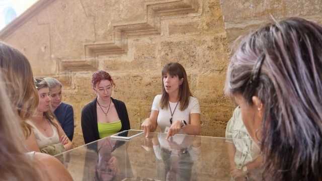 Auxiliar de sala en museo (Madrid centro).