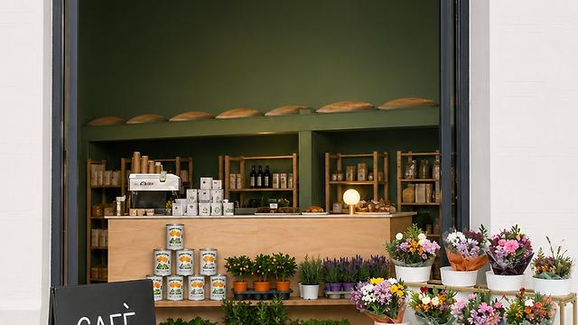 Barista manager de cafeteria d'especialitat, llibreria i flors