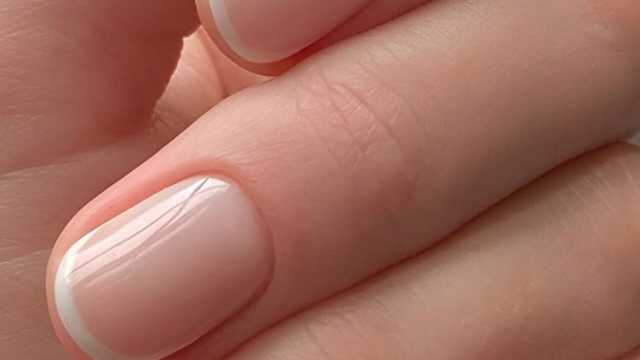 Nail Artist