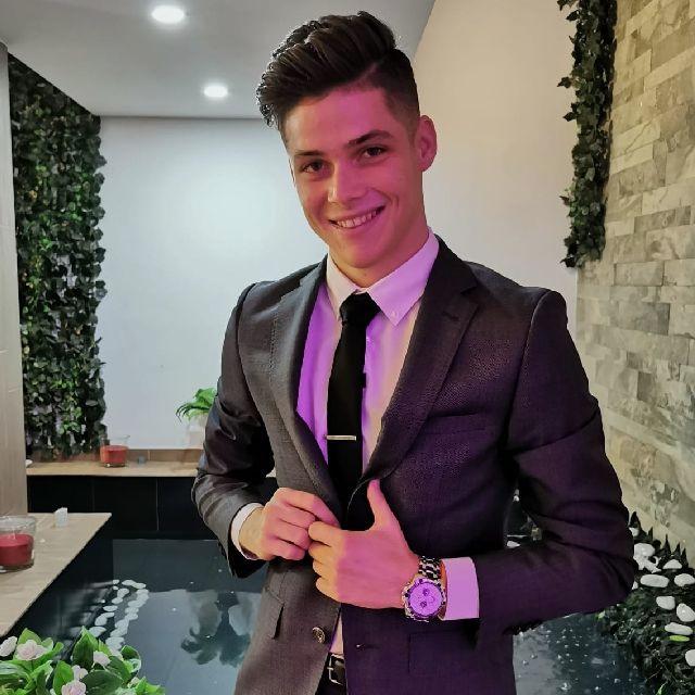 Candidate avatar