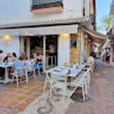 Bella Mbriana M. avatar icon