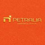 Petralia Inmobiliaria logo