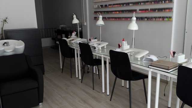 Manicurista Uñas de Gel