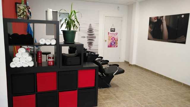 Oficial de Peluquería