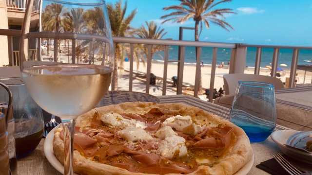 Ayudante/a de Cocina y Pizzero