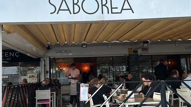 Cocinero/a y Ayudante/a de Cocina