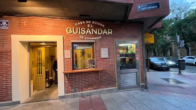 Ayudante de Camarero/a