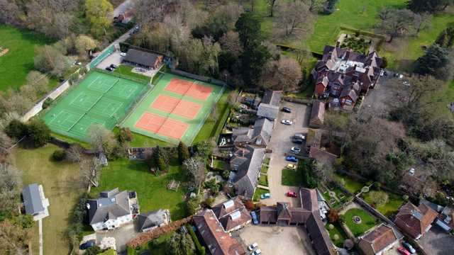 Tennis Coach
