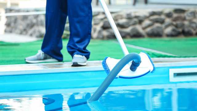 PERSONAL DE MANTENIMIENTO DE PISCINAS