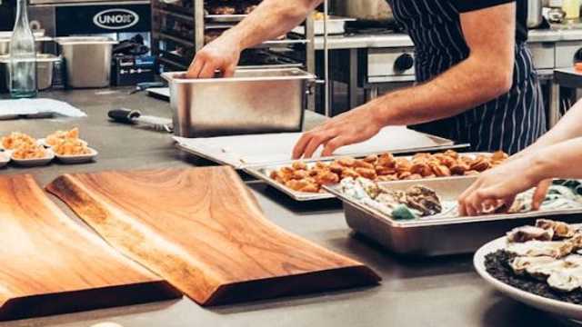 Cocinero/a colectividades o Ay, de cocina avanzado/a