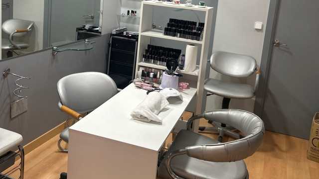 Manicurista autónoma