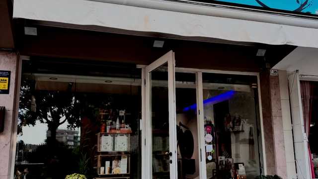 Oficial de Peluquería