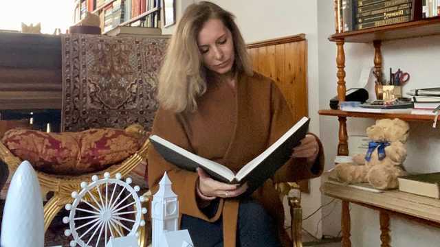 BOOKSHOP SALES ASSISTANT