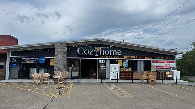 Bilingual Sales Associate — Furniture Store (Nashville)
