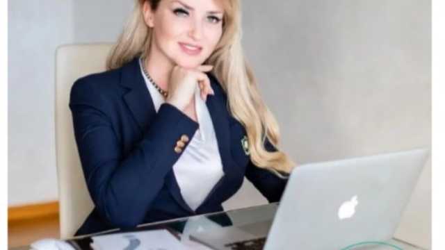 ADMINISTRADOR(A) /COMERCIAL DE SALON - BARCELONA